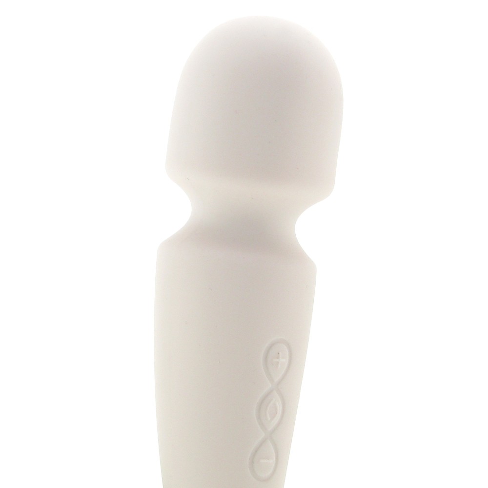 Массажер Lelo Smart Wand large бежевого цвета